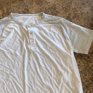 Nice American Eagle tee